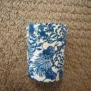 Lilly Pulitzer Blue and White Botanical candle